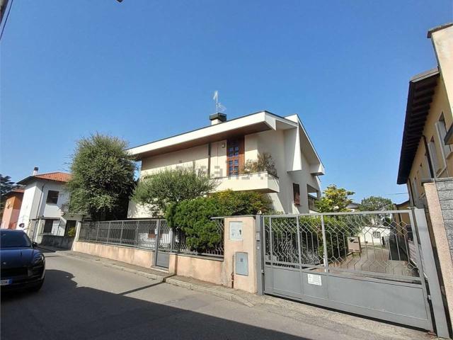 Casa in vendita a Sacconago, Busto Arsizio