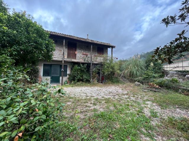 Casa in vendita a Cori, Lazio