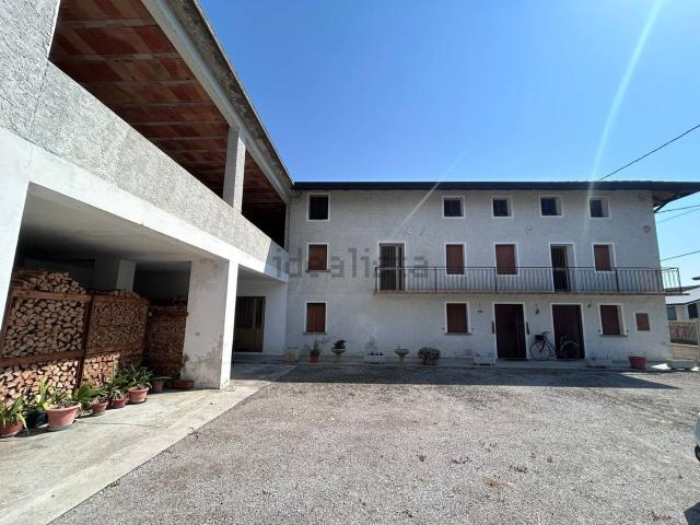 Casa in vendita a Zoppola, Friuli-Venezia Giulia