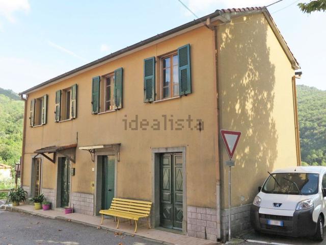 Casa in vendita a Calice Al Cornoviglio, Liguria