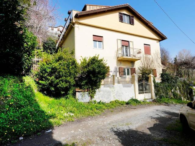 Casa in vendita a Mignanego, Liguria