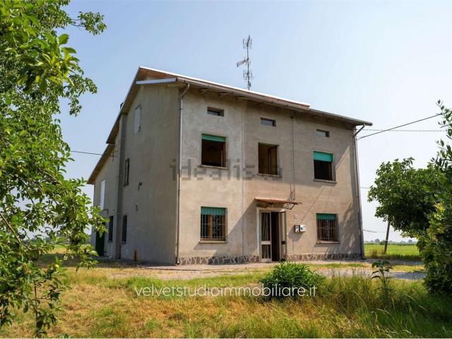 Casa in vendita a Unione Comuni Modenesi Area Nord, Mirandola