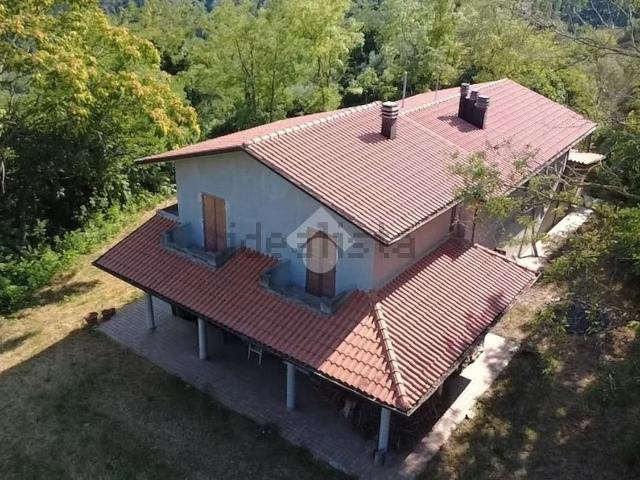 Casa in vendita a Villa di Gemmano, Gemmano