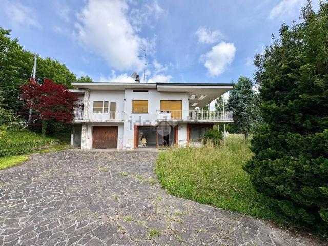 Casa in vendita a Follina, Veneto