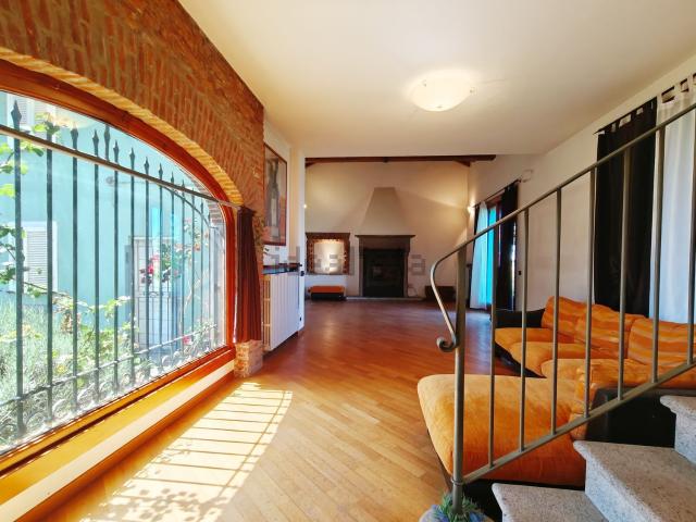 Casa in vendita a Battuda, Lombardia