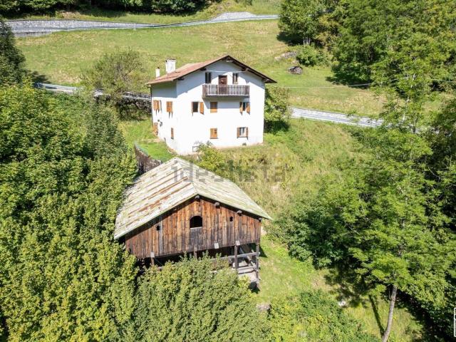 Casa in vendita a San Tomaso Agordino, Veneto