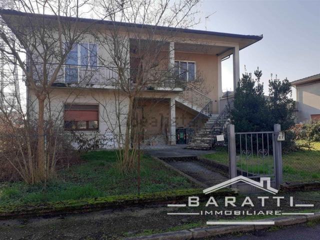 Casa in vendita a Ostiglia, Lombardia