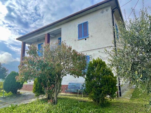Casa in vendita a San Leo Bastia, Umbria