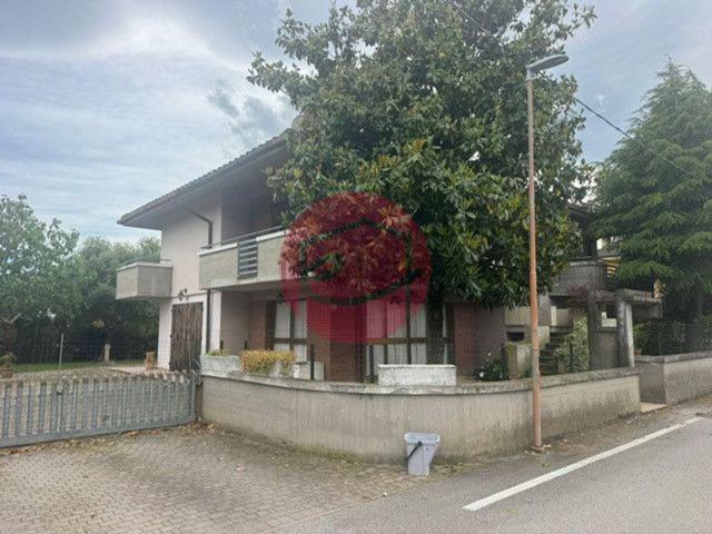 Casa in vendita a Unione dei comuni Valle del Savio, Cesenà
