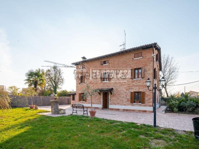 Casa in vendita a Unione dei comuni del Distretto Ceramico, Maranello