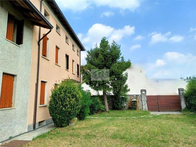 Casa in vendita a Villadolt / Viladolt, Fontanafredda