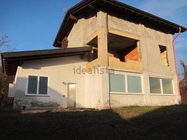 Casa in vendita a Mornago, Lombardia