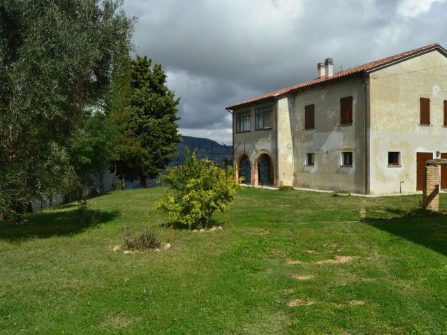 Casa in vendita a Sassocorvaro Auditore, Marche