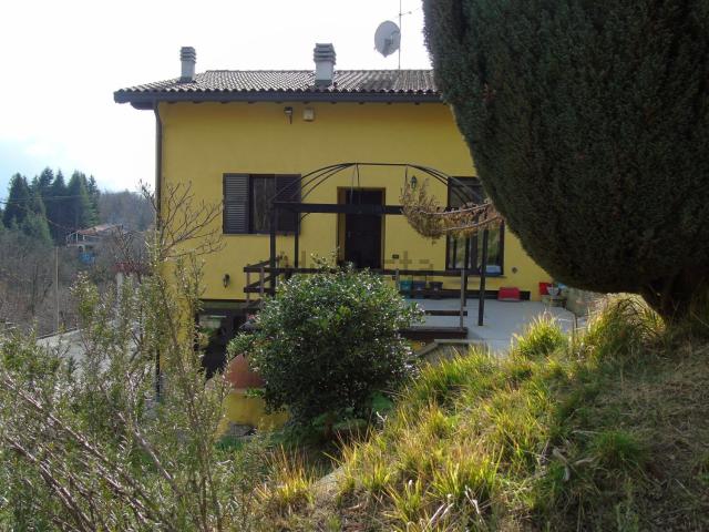 Casa in vendita a Cairo Montenotte, Liguria
