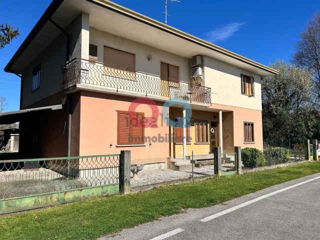 Casa in vendita a San Giorgio al Tagliamento, San Michele Al Tagliamento