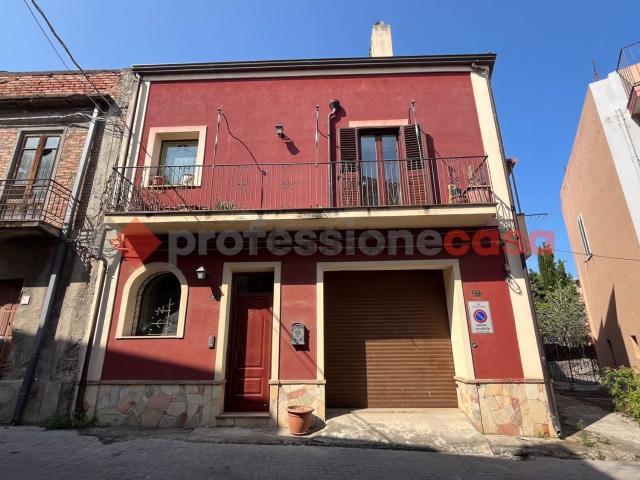 Casa in vendita a Merì, Sicilia