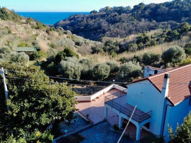 Casa in vendita a Cassisi, Celle Ligure