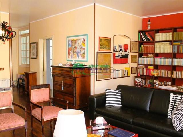 Casa in vendita a Pozzallo, Ragusa