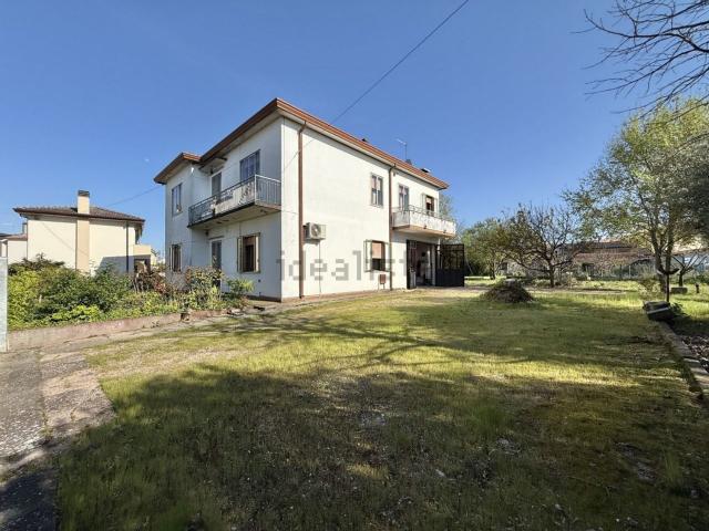 Casa in vendita a Solesino, Veneto