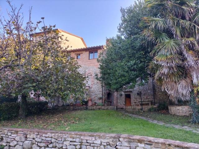 Casa in vendita a Piegaro, Umbria