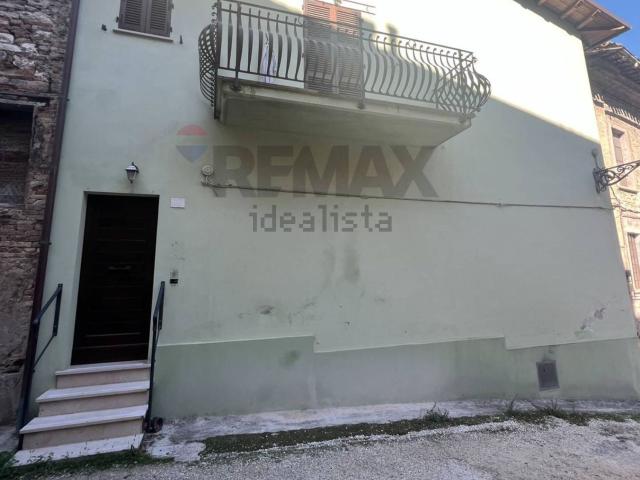 Casa in vendita a Quartiere Mercatale, Pergola