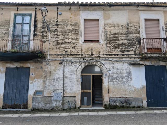 Casa in vendita a Salerno, Campania