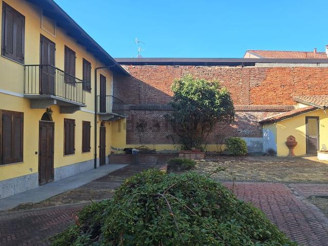 Casa in vendita a Santhià, Vercelli