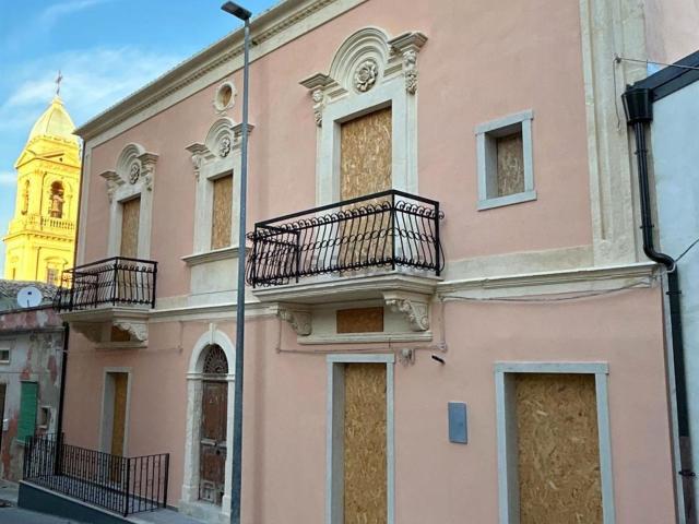 Casa in vendita a Ispica, Sicilia