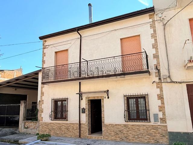 Casa in vendita a Castrovillari, Cosenza
