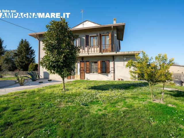 Casa in vendita a Unione Terre e Fiumi, Copparo