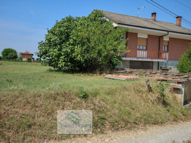 Casa in vendita a Cherasco, Cuneo