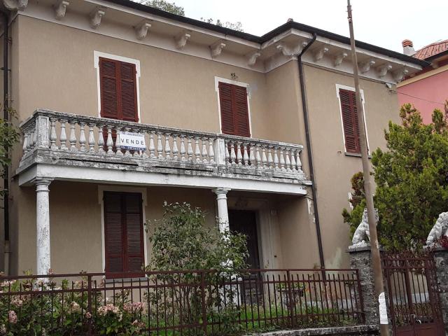 Casa in vendita a Tornolo, Reggio Emilia