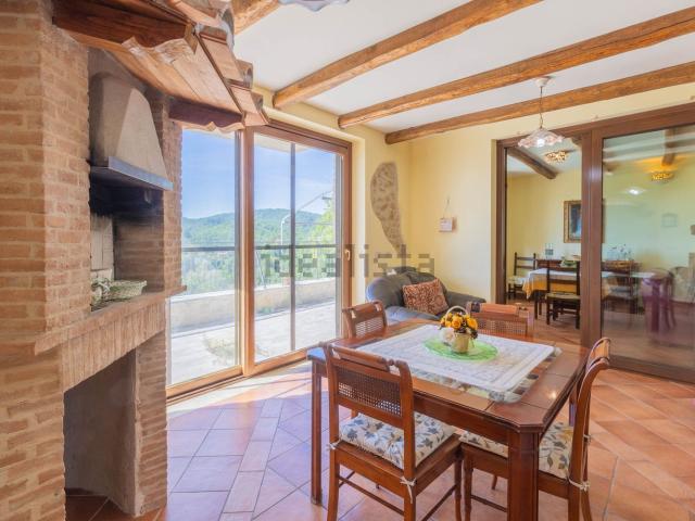 Casa in vendita a Orvinio, Lazio