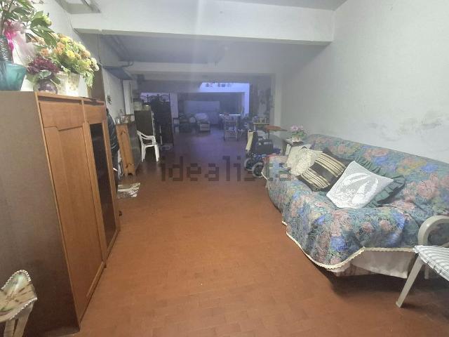 Casa in vendita a Agliana, Toscana