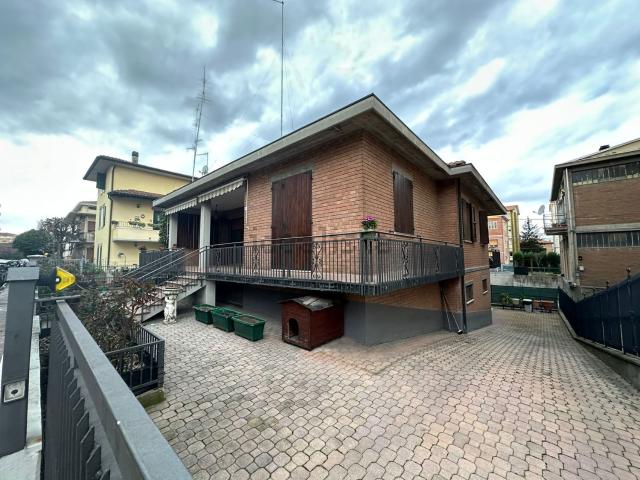 Casa in vendita a Unione dei comuni del Distretto Ceramico, Sassuolo