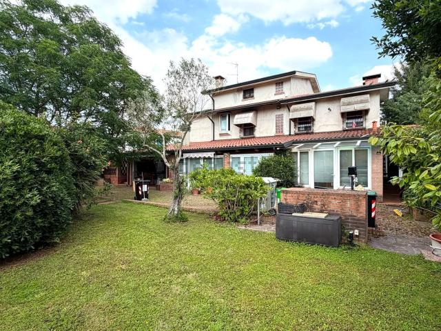 Casa in vendita a Arquà Polesine, Veneto
