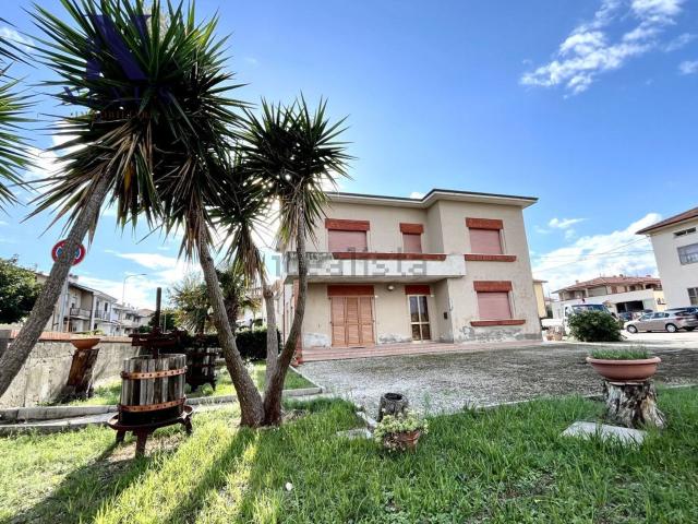 Casa in vendita a Ponte Sasso, Fano