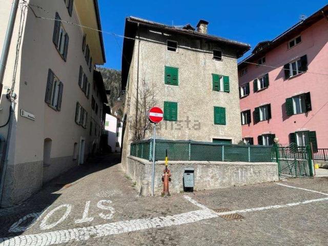 Casa in vendita a Comunità della Valle di Sole, Malè