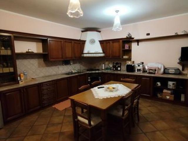 Casa in vendita a Lendinara, Veneto