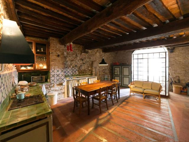 Casa in vendita a Magliano In Toscana, Toscana
