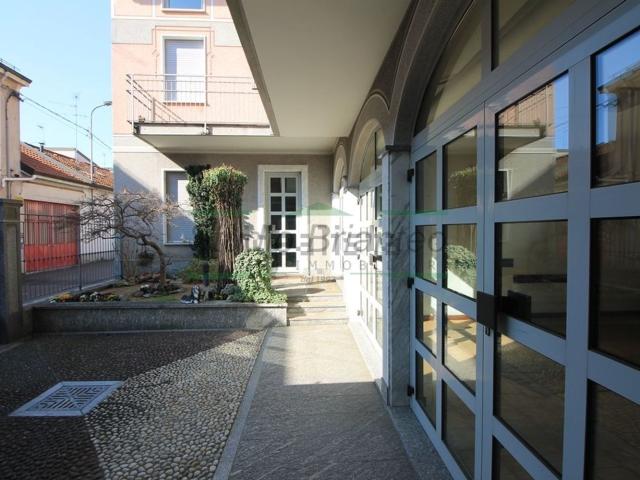 Casa in vendita a Cesano Maderno, Binzago