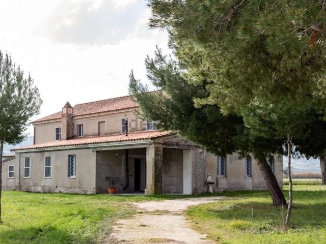 Casa in vendita a Marche, Macerata