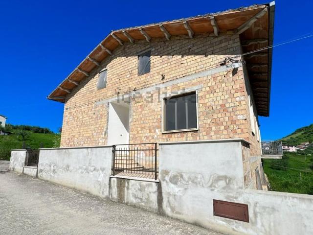 Casa in vendita a Bucchianico, Abruzzo