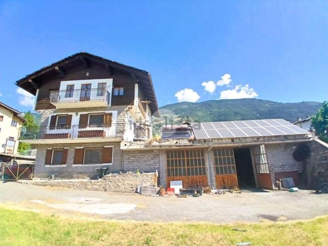 Casa in vendita a Saint Pierre, Aosta