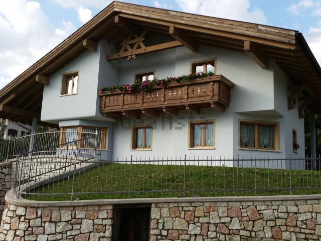 Casa in vendita a Magnifica Comunità degli Altipiani Cimbri, Folgaria