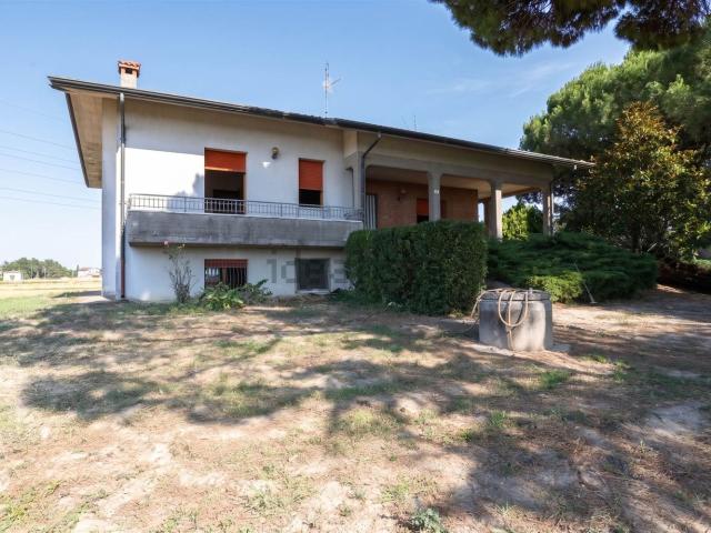 Casa in vendita a Cesenatico, Reggio Emilia
