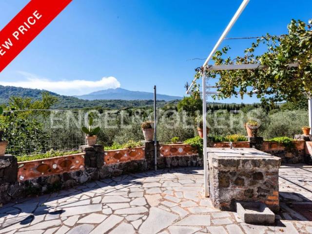 Casa in vendita a Castiglione Di Sicilia, Sicilia
