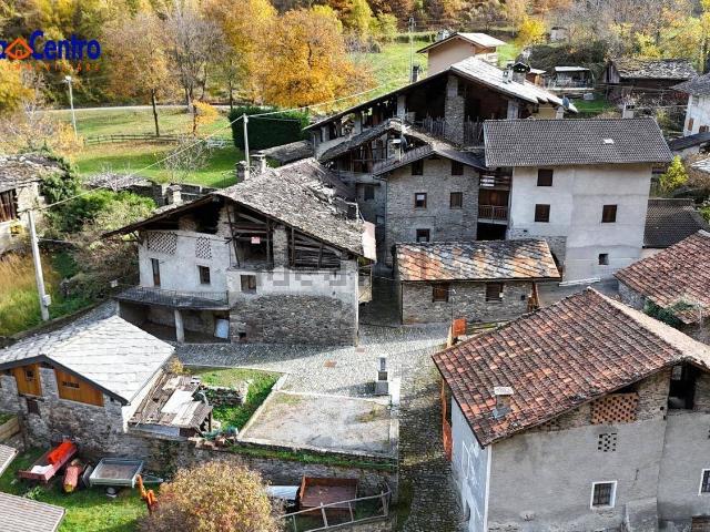 Casa in vendita a Aymavilles, Aosta