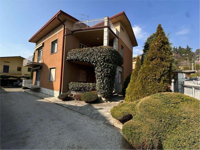 Casa in vendita a Crevenna, Erba