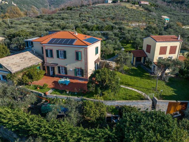 Casa in vendita a Lavagna, Liguria